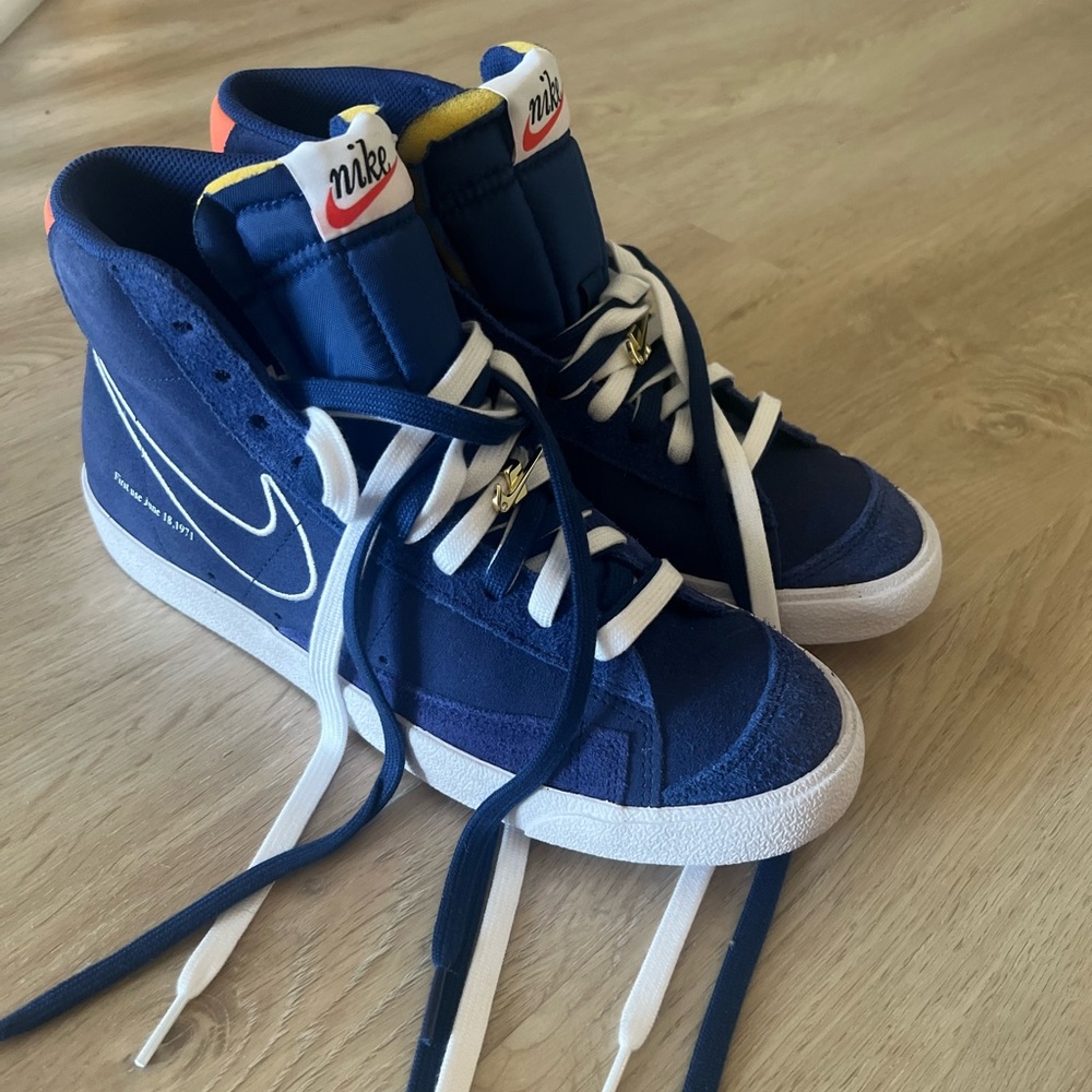 Nike Mid Blazers ‘77 Use Deep Royal Blue
